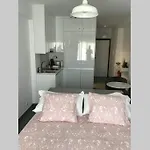 Loft Moderno Y Acogedor Centrico Y Silecioso * נרחה